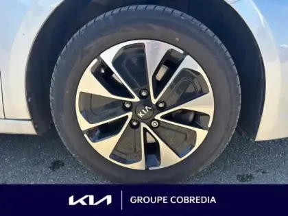 Photo 14 Kia Ceed  SW 1.6 GDi 105ch + Plug-In 60.5ch Active DCT6