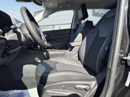 Photo 8 Jeep Compass  1.3 Turbo T4 240ch PHEV 4xe Overland AT6 eAWD