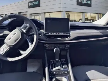 Photo 7 Jeep Compass  1.3 Turbo T4 240ch PHEV 4xe Overland AT6 eAWD