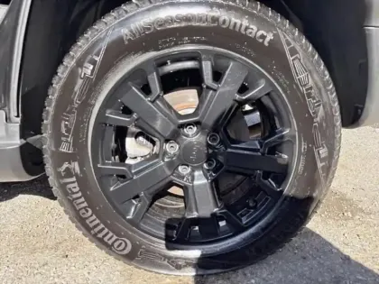 Photo 10 Jeep Compass  1.3 Turbo T4 240ch PHEV 4xe Overland AT6 eAWD