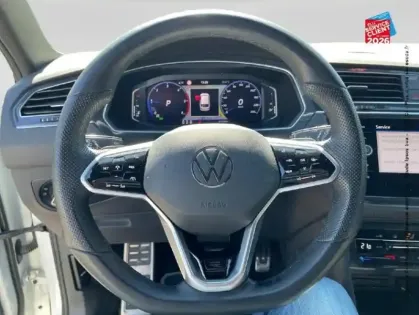 Photo 11 Volkswagen Tiguan  2.0 TDI 150ch R-Line DSG7