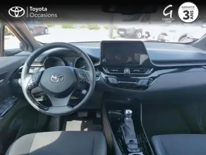 Photo 7 Toyota C-HR  2.0 Hybride 184ch Design Ultimate E-CVT