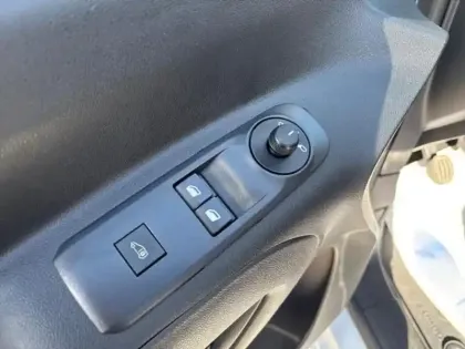 Photo 14 Opel Combo  Cargo M 650kg BlueHDi 100ch S&S Pack Premium Connect