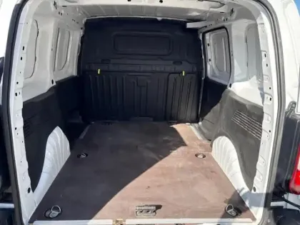 Photo 5 Opel Combo  Cargo M 650kg BlueHDi 100ch S&S Pack Premium Connect