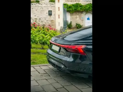 Photo 22 Audi E-tron RS  GT 598ch quattro