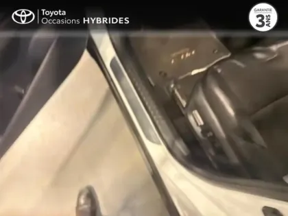 Photo 6 Toyota C-HR  1.8 Hybride 122ch Collection E-CVT