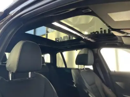 Photo 13 BMW Serie 3 Série 3 Touring 330eA xDrive 292ch M Sport