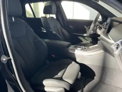 Photo 8 BMW Serie 3 Série 3 Touring 330eA xDrive 292ch M Sport