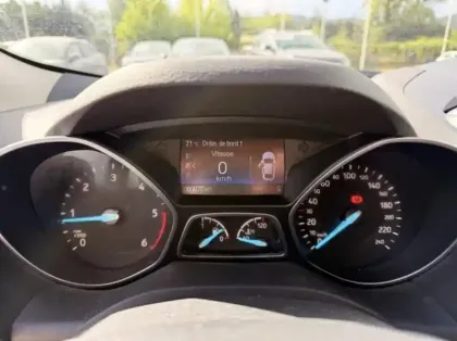 Photo 13 Ford Kuga  2.0 TDCi 150ch Stop&Start Titanium 4x2