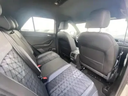 Photo 14 Volkswagen T-roc  1.5 TSI Evo2 150ch R-Line DSG7