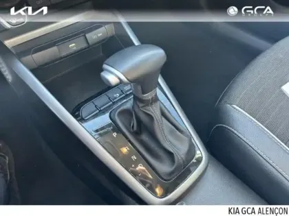 Photo 8 Kia Stonic  1.0 T-GDi 120ch MHEV GT Line DCT7