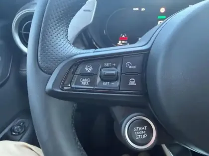 Photo 14 Alfa Romeo Tonale  1.3 PHEV 280ch Veloce AT6 e-Q4