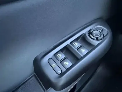 Photo 13 Alfa Romeo Tonale  1.3 PHEV 280ch Veloce AT6 e-Q4