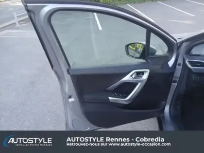 Photo 13 Peugeot 2008  1.2 PureTech 110ch Allure S&S EAT6