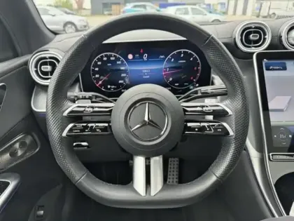Photo 8 Mercedes Classe GLC GLC 300 d 245ch AMG Line 4Matic 9G-Tronic