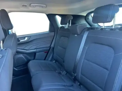 Photo 7 Ford Kuga  2.5 Duratec 190ch FHEV E85 Titanium BVA