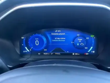 Photo 10 Ford Kuga  2.5 Duratec 190ch FHEV E85 Titanium BVA