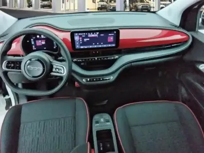 Photo 8 Fiat 500  3+1 e 118ch (RED) MY25