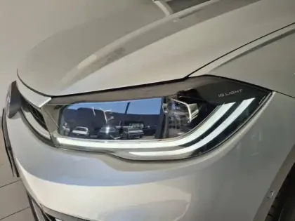 Photo 6 Volkswagen Polo  1.0 TSI 116ch R-Line Edition DSG7