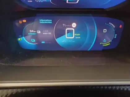 Photo 14 Peugeot 208  e- 136ch Roadtrip