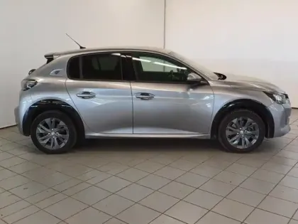 Photo 7 Peugeot 208  e- 136ch Roadtrip