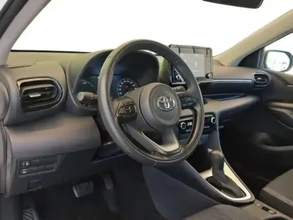 Photo 14 Toyota Yaris  116h Dynamic 5p MC24