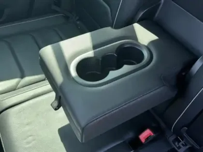 Photo 8 Volkswagen Tiguan  2.0 TDI 190ch Carat Exclusive 4Motion DSG7 Euro6d-T 11cv