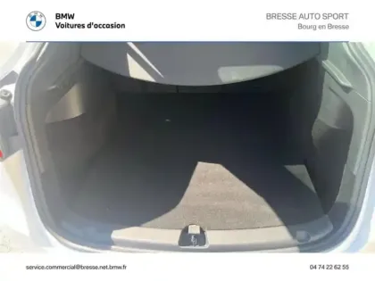 Photo 6 Tesla Model Y  Standard RWD