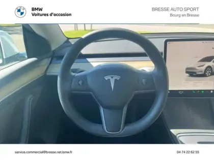 Photo 5 Tesla Model Y  Standard RWD
