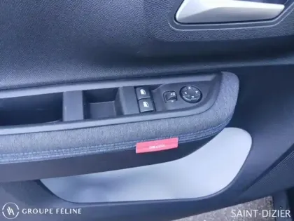 Photo 11 Citroën C3  1.2 Turbo 100ch PLUS