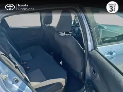 Photo 6 Toyota Yaris  100h Dynamic 5p