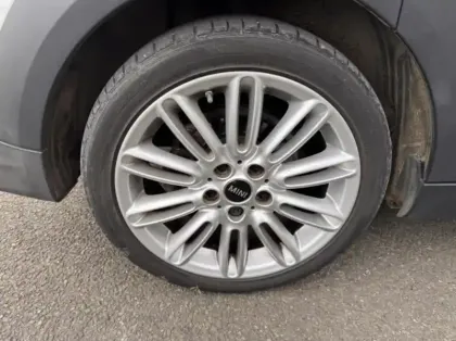 Photo 9 Mini Mini  5 Portes Cooper 136ch Edition Camden BVA7