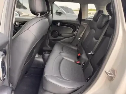 Photo 6 Mini Mini  5 Portes Cooper 136ch Edition Camden BVA7