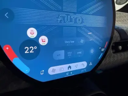 Photo 12 Mini Cooper  3 Portes SE 218ch Favoured