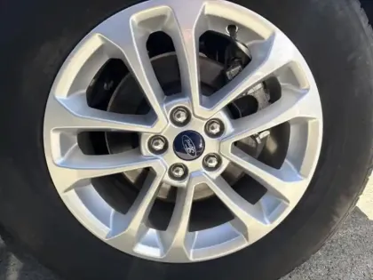 Photo 8 Ford Kuga  2.5 Duratec 190 ch FHEV E85 Titanium BVA