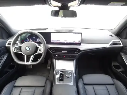 Photo 21 BMW Serie 3 Série 3 Touring 330eA xDrive 292ch M Sport