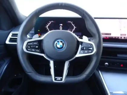 Photo 7 BMW Serie 3 Série 3 Touring 330eA xDrive 292ch M Sport