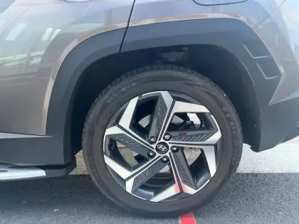 Photo 15 Hyundai Tucson  1.6 T-GDI 265 HTRAC Plug-in BVA6