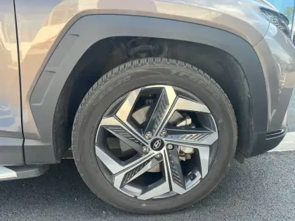 Photo 16 Hyundai Tucson  1.6 T-GDI 265 HTRAC Plug-in BVA6