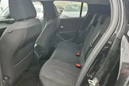 Photo 42 Peugeot 208  Electrique 50 kWh 136ch