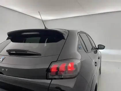 Photo 38 Peugeot 208  Electrique 50 kWh 136ch