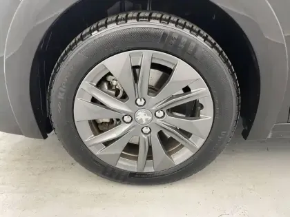 Photo 24 Peugeot 208  Electrique 50 kWh 136ch