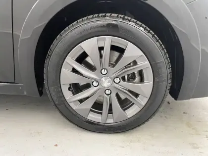 Photo 25 Peugeot 208  Electrique 50 kWh 136ch