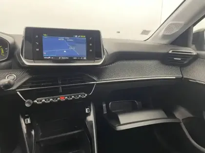 Photo 34 Peugeot 208  Electrique 50 kWh 136ch