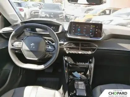 Photo 14 Peugeot 208  Electrique 50 kWh 136ch