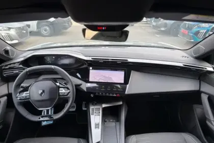 Photo 15 Peugeot 408  Hybrid 145 e-DCS6