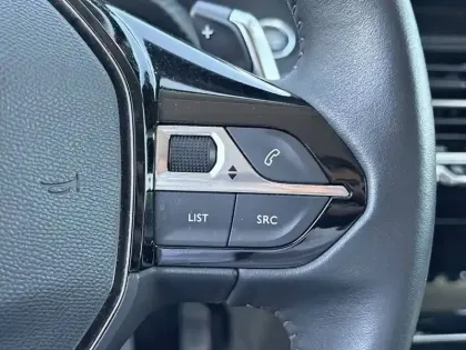 Photo 17 Peugeot 2008  BlueHDi 130 S&S EAT8