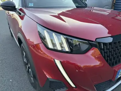 Photo 15 Peugeot 2008  PureTech 130 S&S EAT8