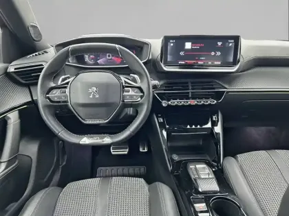 Photo 28 Peugeot 2008  PureTech 130 S&S EAT8