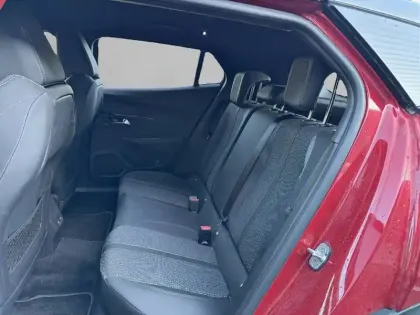 Photo 11 Peugeot 2008  PureTech 130 S&S EAT8